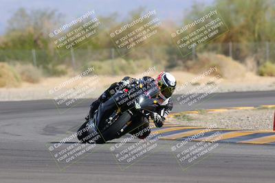 media/Nov-05-2022-SoCal Trackdays (Sat) [[f8d9b725ab]]/Turn 2 (1120am)/